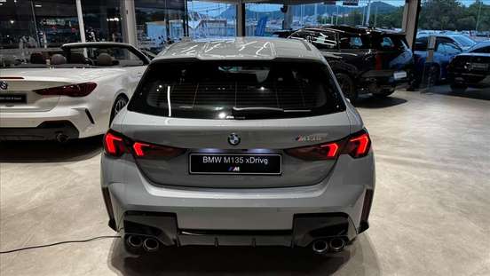 BMW-M 135i-2026