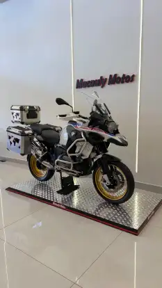 BMW-R 1250 GS ADVENTURE PREMIUM RALLYE BMW-R 1250 GS ADVENTURE PREMIUM RALLYE-2022