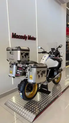 BMW-R 1250 GS ADVENTURE PREMIUM RALLYE BMW-R 1250 GS ADVENTURE PREMIUM RALLYE-2022