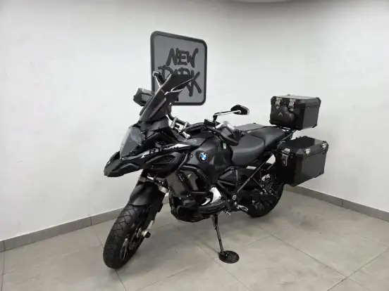 BMW-R 1250 GS ADVENTURE TRIPLE BLACK BMW-R 1250 GS ADVENTURE TRIPLE BLACK-2023