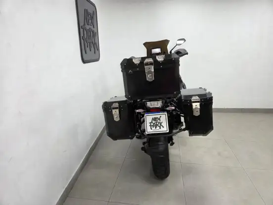 BMW-R 1250 GS ADVENTURE TRIPLE BLACK-2023