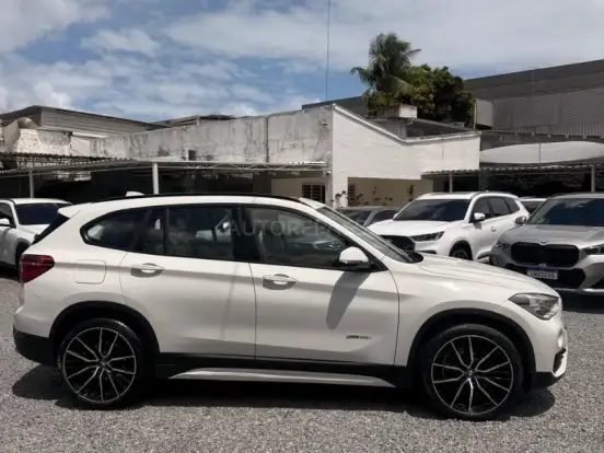 BMW-X1-2.0 16V TURBO ACTIVEFLEX XDRIVE25I SPORT 4P AUTOMÁTICO BMW-X1-2017