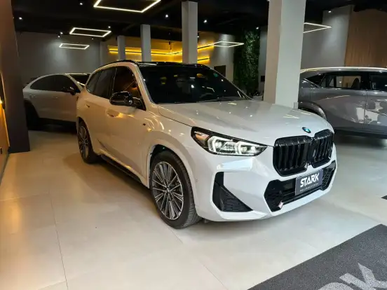 BMW-X1-2024