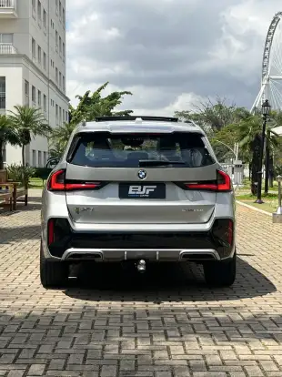 BMW-X1-2023
