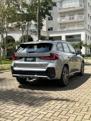 BMW-X1-2023