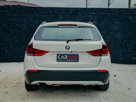 BMW-X1-2.0 16V GASOLINA SDRIVE18I 4P AUTOMÁTICO BMW-X1-2011