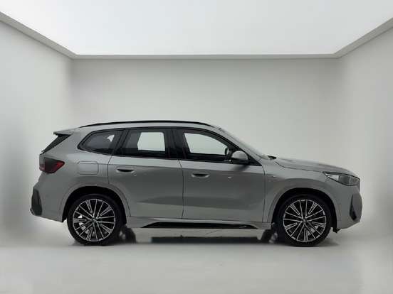 BMW-X1-2024