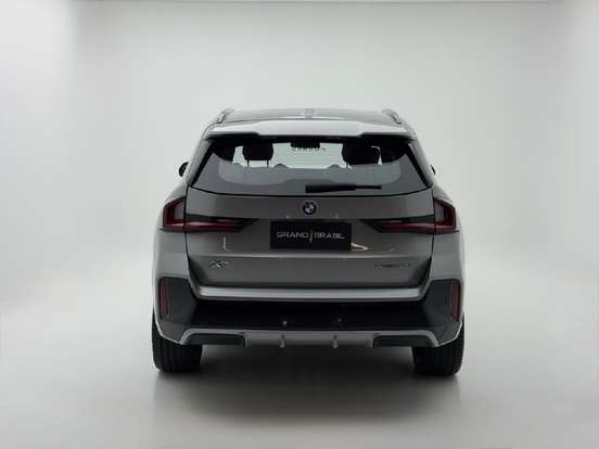 BMW-X1-2024