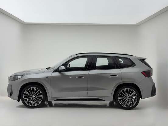 BMW-X1-2024