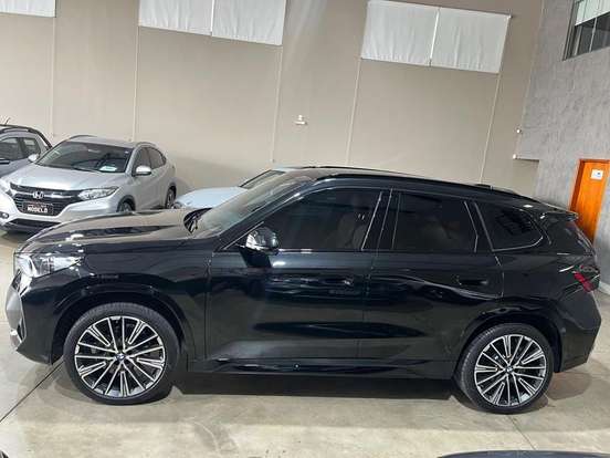 BMW-X1-2025