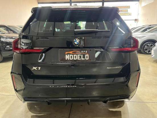BMW-X1-2025