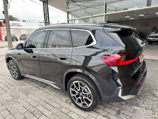 BMW-X1-2024