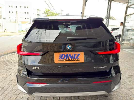 BMW-X1-2024