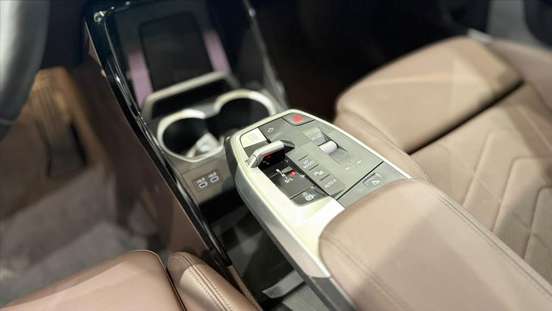 BMW-X1-2024