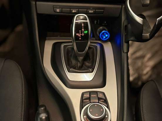 BMW-X1-2.0 20I 4X2 16V FLEX 4P AUTOMÁTICO BMW-X1-2015