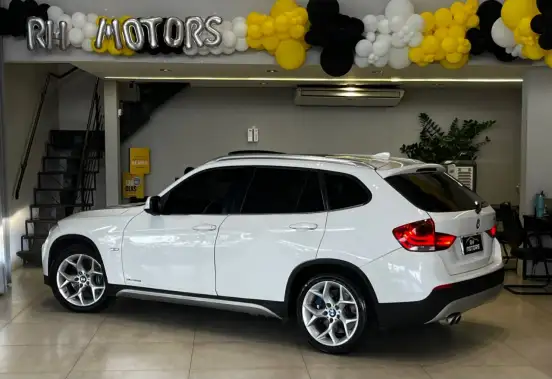 BMW-X1-3.0 24V GASOLINA XDRIVE28I 4P AUTOMÁTICO BMW-X1-2010