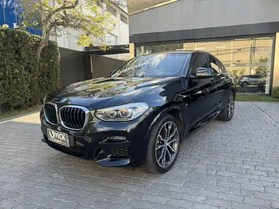 BMW-X4-2021
