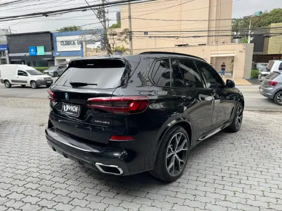 BMW-X5-3.0 I6 TURBO HÍBRIDO XDRIVE45E M SPORT AUTOMÁTICO BMW-X5-2022