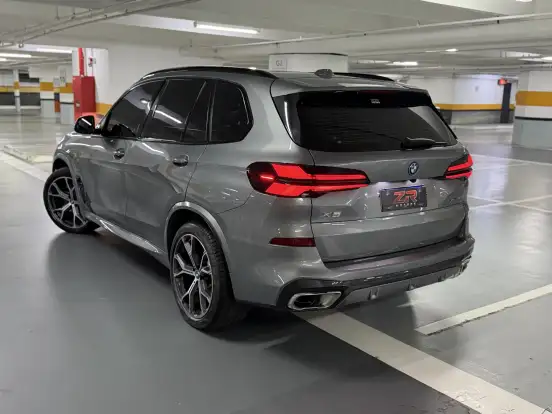 BMW-X5-2024