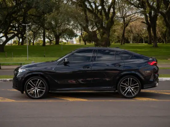 BMW-X6-3.0 TWINPOWER GASOLINA XDRIVE40I M SPORT AUTOMÁTICO BMW-X6-2023