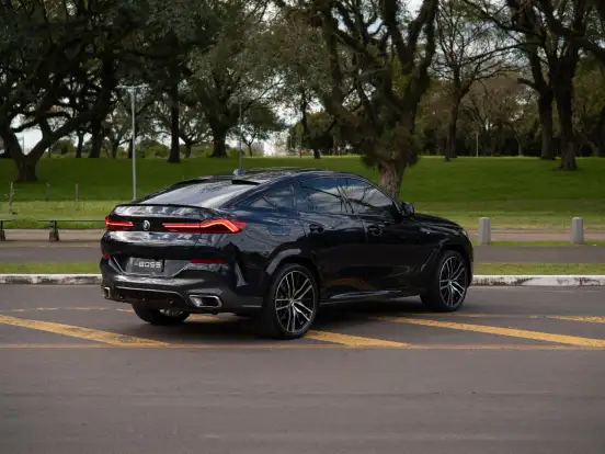 BMW-X6-3.0 TWINPOWER GASOLINA XDRIVE40I M SPORT AUTOMÁTICO BMW-X6-2023
