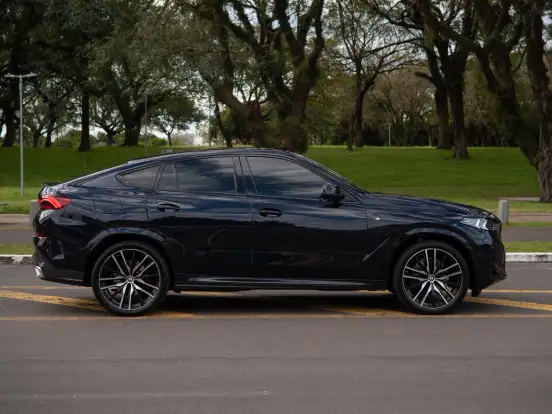 BMW-X6-3.0 TWINPOWER GASOLINA XDRIVE40I M SPORT AUTOMÁTICO BMW-X6-2023