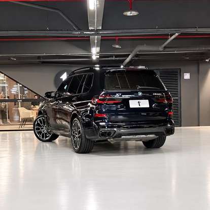 BMW-X7-4.4 V8 GASOLINA M60i STEPTRONIC BMW-X7-2024