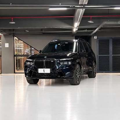 BMW-X7-2024