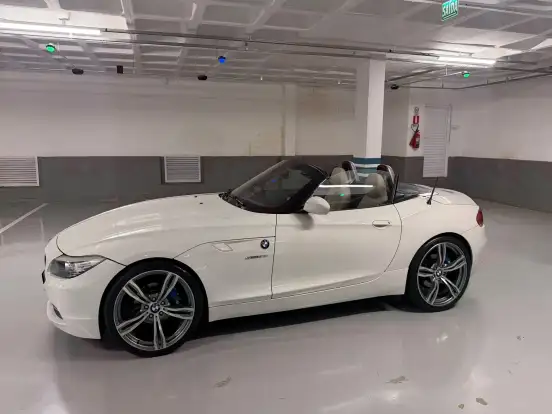 BMW-Z4-2.5 I6 GASOLINA SDRIVE23I AUTOMÁTICO BMW-Z4-2011