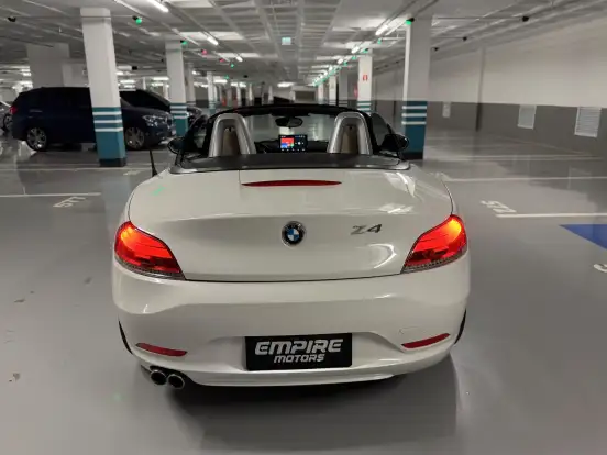 BMW-Z4-2.5 I6 GASOLINA SDRIVE23I AUTOMÁTICO BMW-Z4-2011