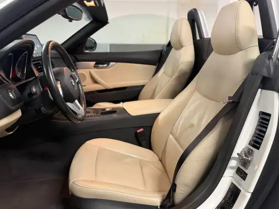 BMW-Z4-2.5 I6 GASOLINA SDRIVE23I AUTOMÁTICO BMW-Z4-2011
