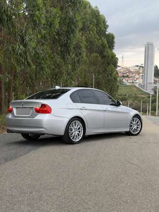 BMW-320i-2.0 16V GASOLINA 4P AUTOMÁTICO BMW-320i-2008