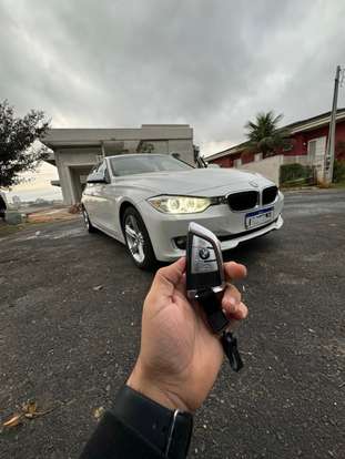 BMW-320i-2014