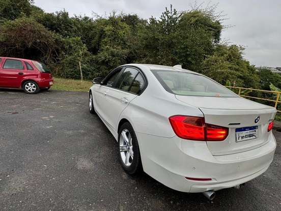 BMW-320i-2.0 16V TURBO ACTIVE FLEX 4P AUTOMÁTICO BMW-320i-2014