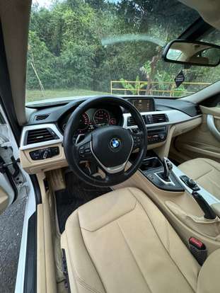 BMW-320i-2014