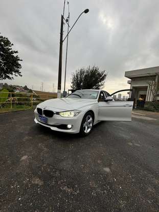 BMW-320i-2014