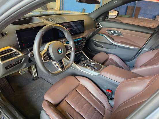 BMW-320i-2025