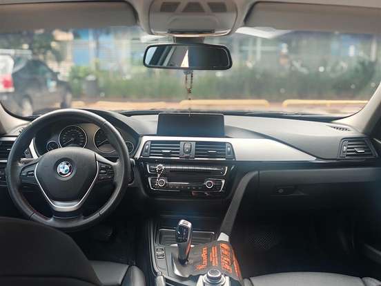 BMW-320i-2.0 SPORT GP 16V TURBO GASOLINA 4P AUTOMÁTICO BMW-320i-2012