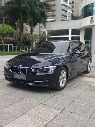 BMW-320i-2012