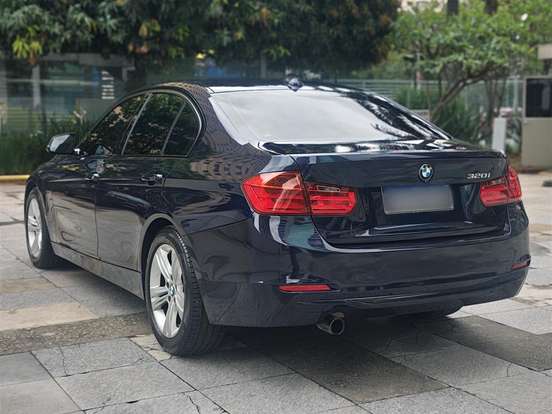 BMW-320i-2.0 SPORT GP 16V TURBO GASOLINA 4P AUTOMÁTICO BMW-320i-2012