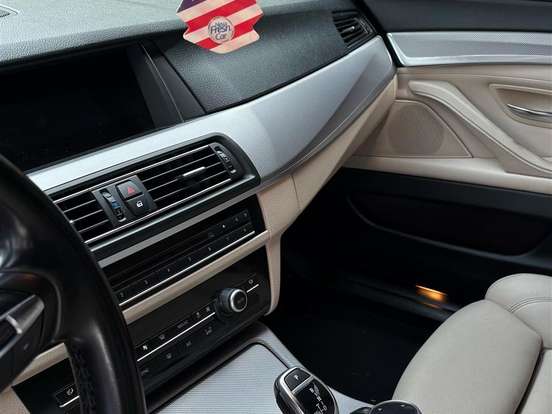 BMW-528i-2.0 M SPORT 16V GASOLINA 4P AUTOMÁTICO BMW-528i-2015