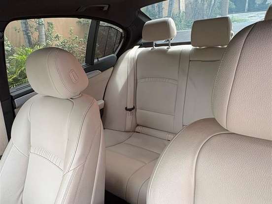 BMW-528i-2.0 M SPORT 16V GASOLINA 4P AUTOMÁTICO BMW-528i-2015