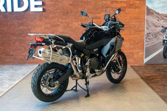 BMW-F 900 GS ADVENTURE-2025