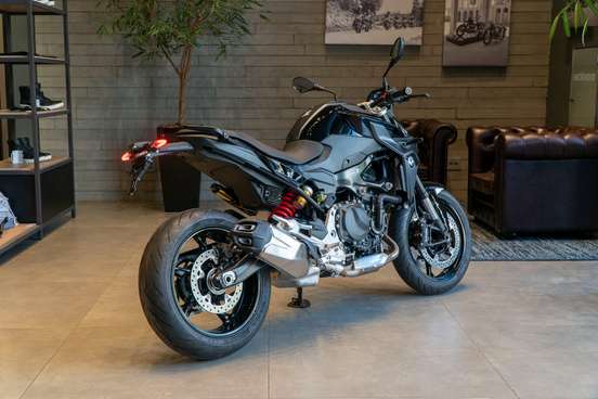BMW-F 900 R-2025