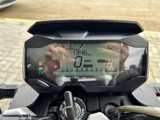 BMW-G 310 R-2023