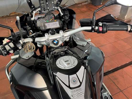 BMW-R 1200 GS ADVENTURE TRIPLE BLACK BMW-R 1200 GS ADVENTURE TRIPLE BLACK-2017