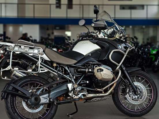 BMW-R 1200 RT BMW-R 1200 RT-2012