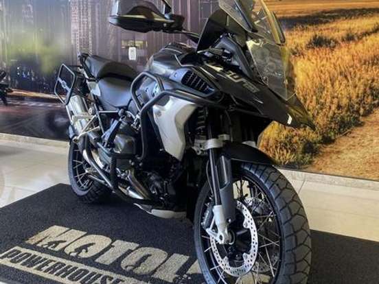 BMW-R 1250 GS PREMIUM TRIPLE BLACK BMW-R 1250 GS PREMIUM TRIPLE BLACK-2022