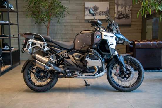 BMW-R 1300 GS ADVENTURE TRIPLE BLACK-2026