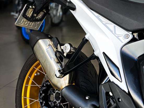 BMW-R 1300 GS TROPHY BMW-R 1300 GS TROPHY-2024
